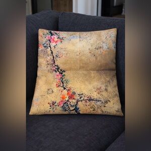 ✈️ TRIP1 Gold Floral Accent Pillow Cover